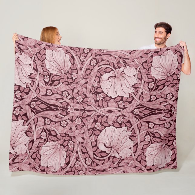 Manta Polar Pimpernel Maroon, William Morris (In situ)