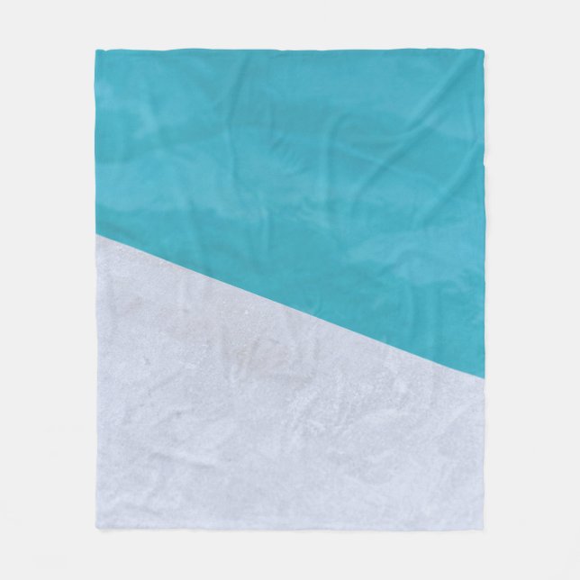 Manta Polar Piso gris vacío junto a la piscina (Anverso)