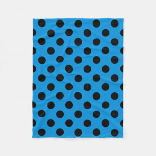 Manta Polar Pos de polka negro sobre azul cielo
