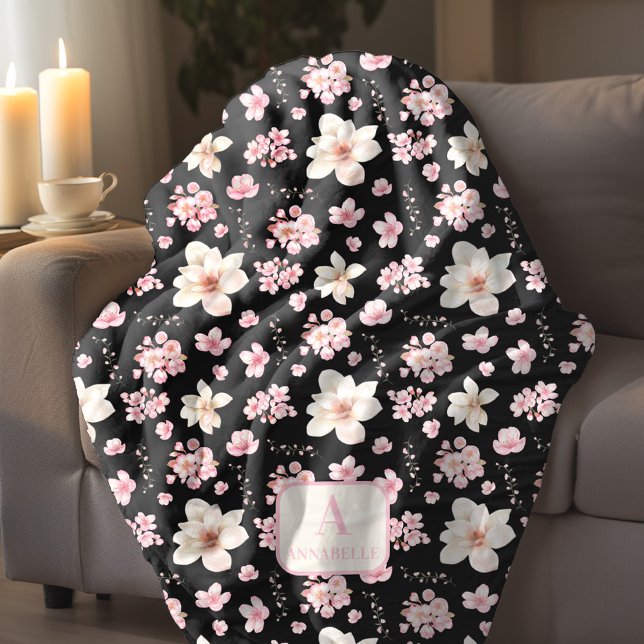Manta Polar Primavera de cerezo Monograma Rosa Negro (Cherry Blossom Spring Monogram Black Pink Fleece Blanket)