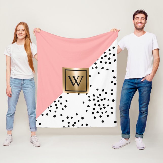 Manta Polar Puntos geométricos y de polca rosados (In situ)