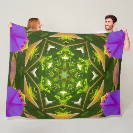 MANTA POLAR PURPLE AND GREEN ABSTRACT DRAWING. SAMER BRASIL. 4