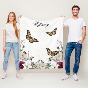 Manta Polar purple Floral bouquet in the blooming garden