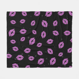 Manta Polar Purple Lipstick Kisses on Black Background Pattern