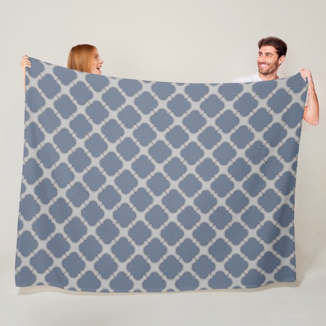 Manta Polar Quatrefoil azul-gris (In situ)