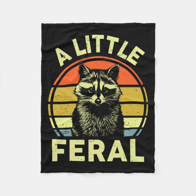 Manta Polar Raccoon-shirt A Little Feral Funny Raccoon Premium (Anverso)