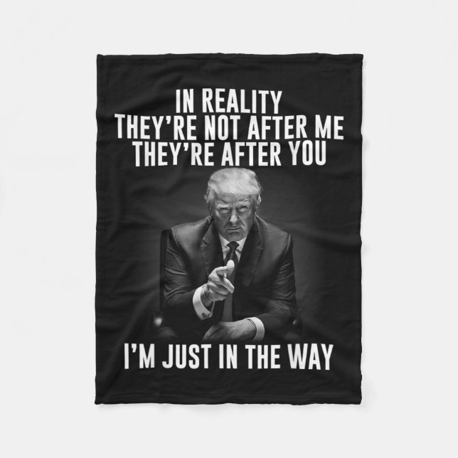 Manta Polar Realidad No Están Después De Mí, Están Después De  (Anverso)