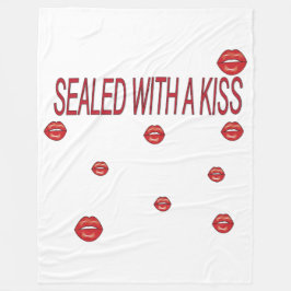 Manta Polar red lips