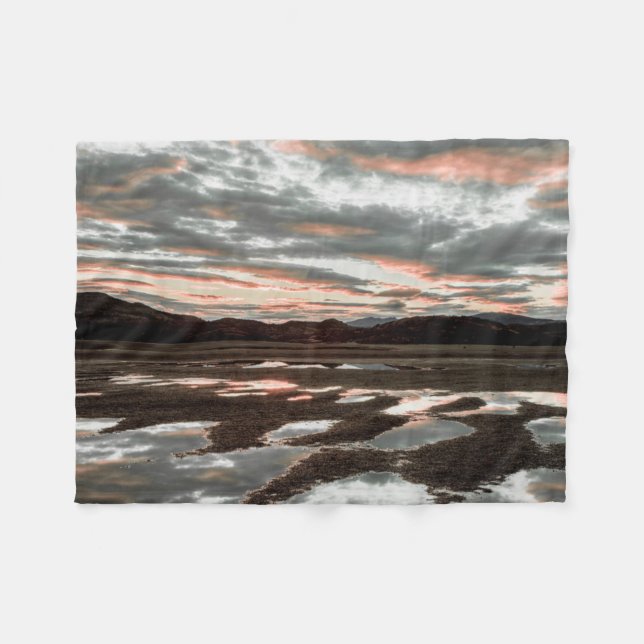 Manta Polar Reflejos del amanecer en Lago Grey (Frente (Horizontal))