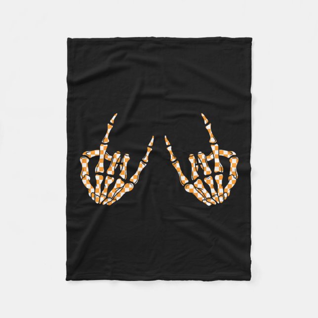 Manta Polar Rock On Halloween Checkered Pattern Skeletand Hand (Anverso)