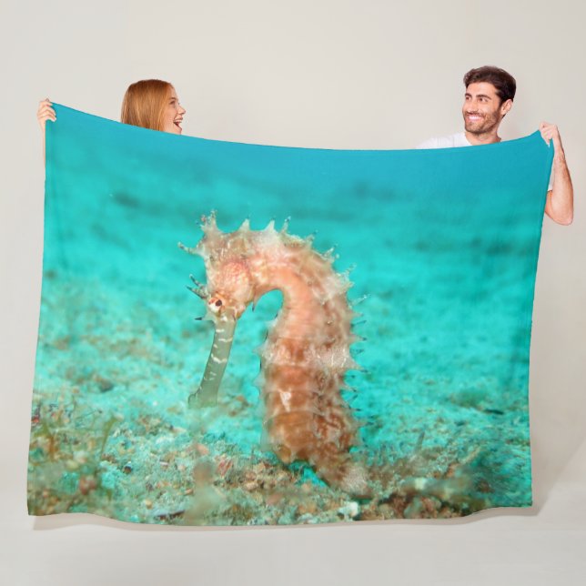 Manta Polar Seahorses Fleece Blanket (In situ)