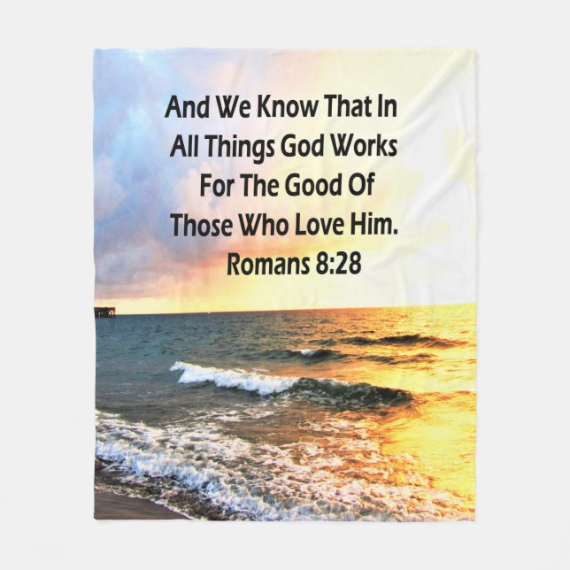 MANTA POLAR SERENE ROMANS 8:28 SCRIPTURE VERSE (Anverso)