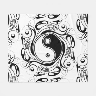 Manta Polar Símbolo Yin & Yang en estilo de tatuaje negro y bl