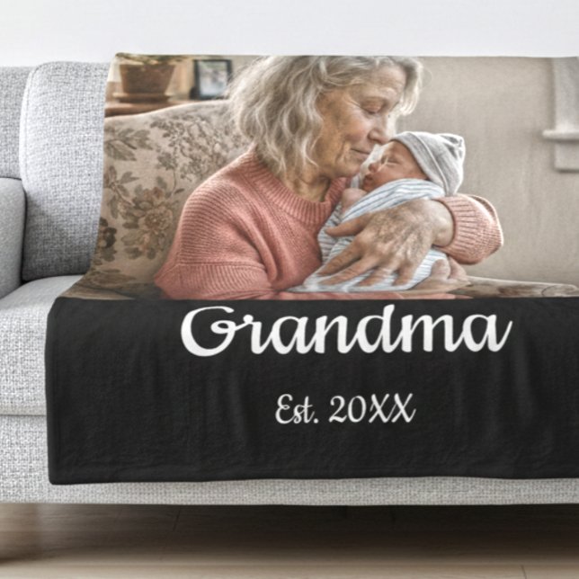 Manta Polar Simple Script Grandma Est.Photo Year Black (Subido por el creador)