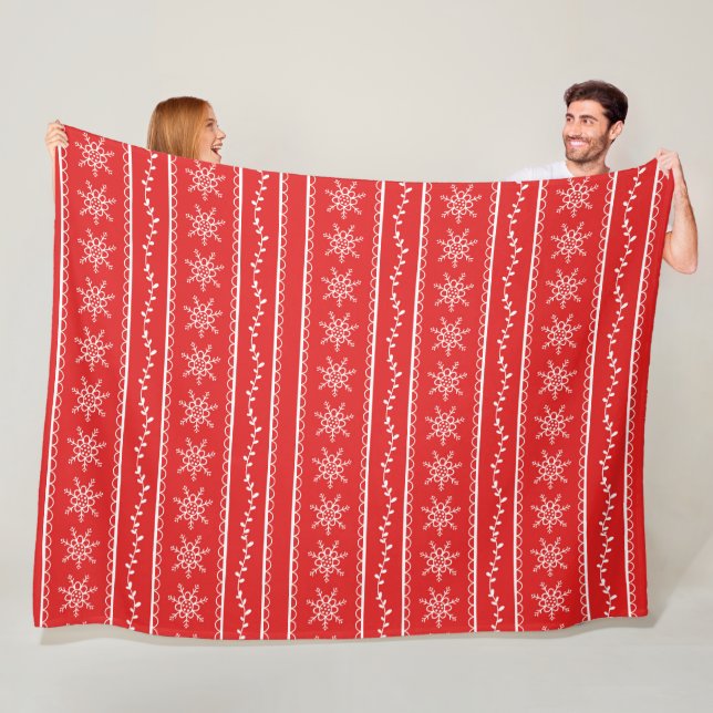 Manta Polar Snowflakes and Vines Designer Fleece Blanket (In situ)