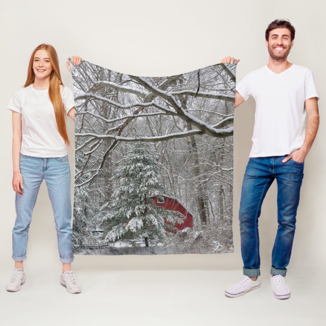 Manta Polar Snowley Red Barn (In situ)