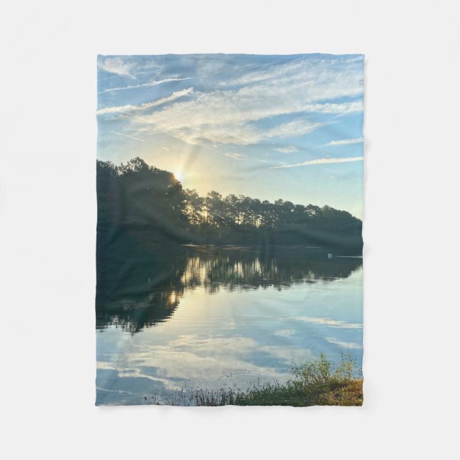 Manta Polar Sunrise Over A Georgia Lake (Anverso)