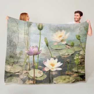 Manta Polar Susurros de Asia Waterlily Romance en un matiz vin