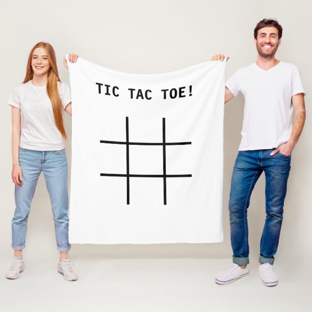 Manta Polar Tic Tac Toe Game Blanket (In situ)