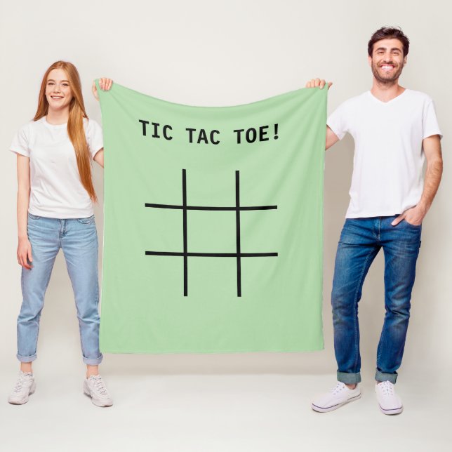 Manta Polar Tic Tac Toe Game Blanket (In situ)