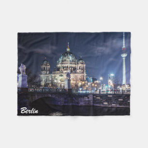 Manta Polar Torre de TV y Catedral de Berlín en Berlín, Aleman