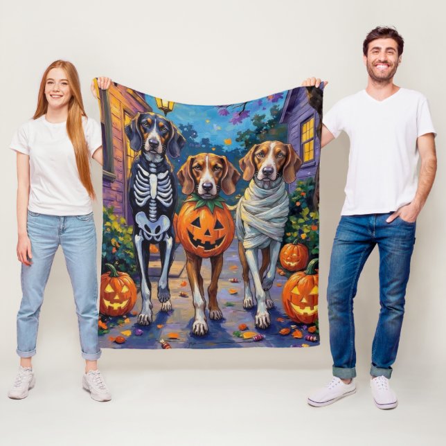 Manta Polar Treeing Walker Coonhound con disfraces de Hallowee (In situ)