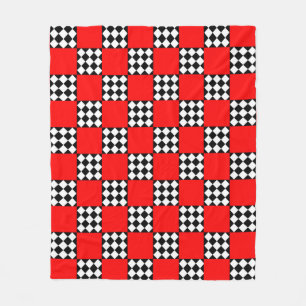 Manta Polar Triángulo cuadrado geométrico rojo negro blanco