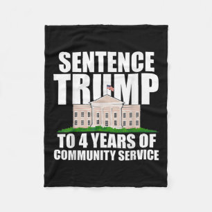 Manta Polar Trump A 4 Años De Servicio Comunitario 2