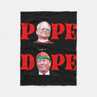Manta Polar Trump como Iglesia del Vaticano
