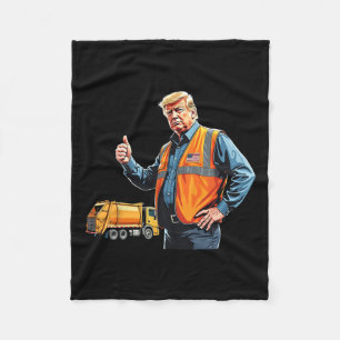 Manta Polar Trump lanza la bandera estadounidense al trabajado