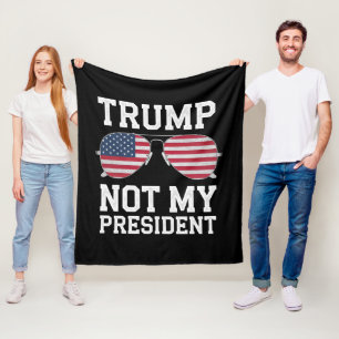 Manta Polar Trump No Es Mi Presidente Anti Trump