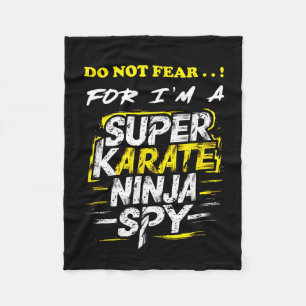 Manta Polar Un divertido auto-despectivo espía de Super Karate