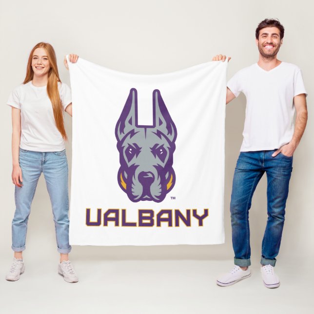 Manta Polar Universidad de Albany Great Danes (In situ)