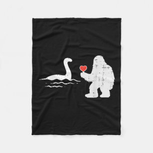 Manta Polar Valentines Bigfoot Heart Loch Ness Sasquatch Men W