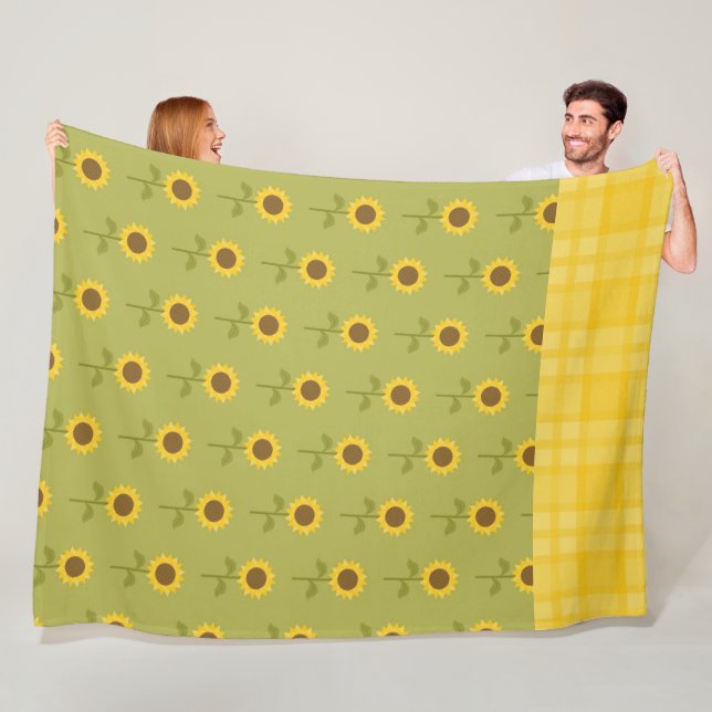 MANTA POLAR VERDE CON FLORES DE CAÍDA DE BONITO (In situ)