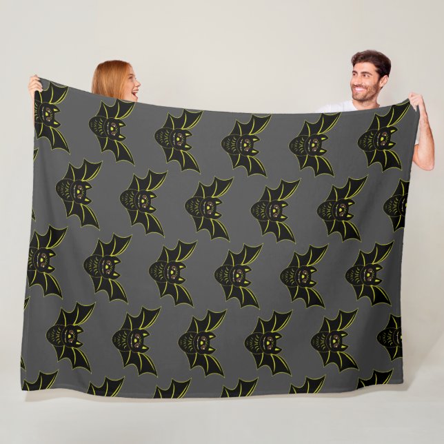 Manta Polar Vintage Bat Fleece Blanket (In situ)