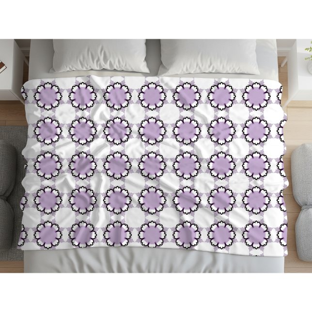 Manta Polar White and purple geometric mandala pattern Towel (Subido por el creador)