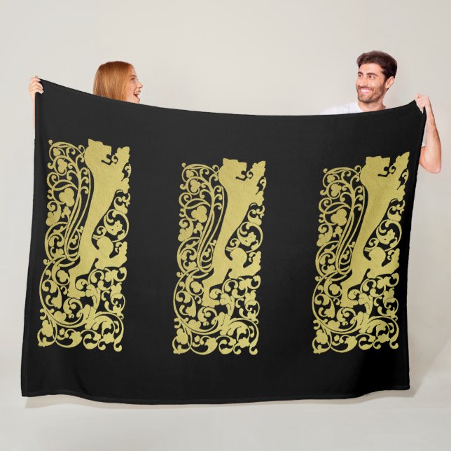 Manta Polar Will Bradley Heraldic Lion (In situ)