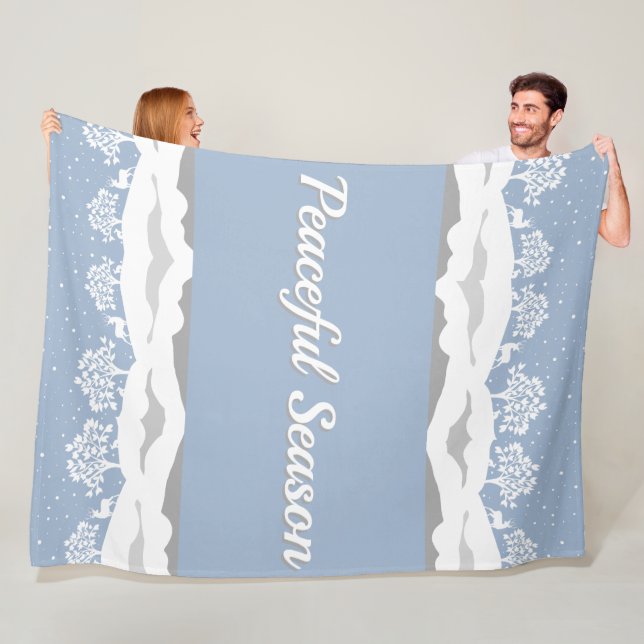 Manta Polar Winter Wonderland Peaceful Season Fleece Blanket (In situ)