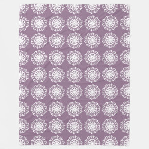 Manta Polar Wisteria Mandala