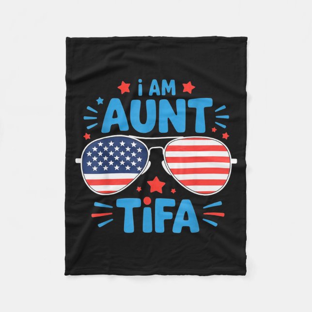 Manta Polar Womens I Am Aunt Tifa Tee  (Anverso)