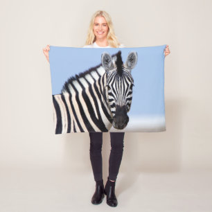 Manta Polar Zebra mirándote con foto de cielo azul