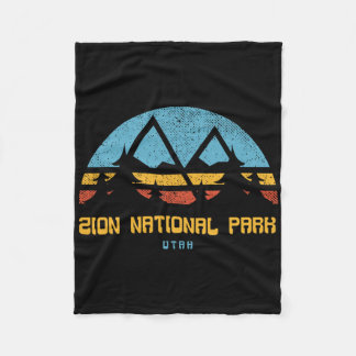 Manta Polar Zion National Park Utah Retro Vintage Hiking Gift 