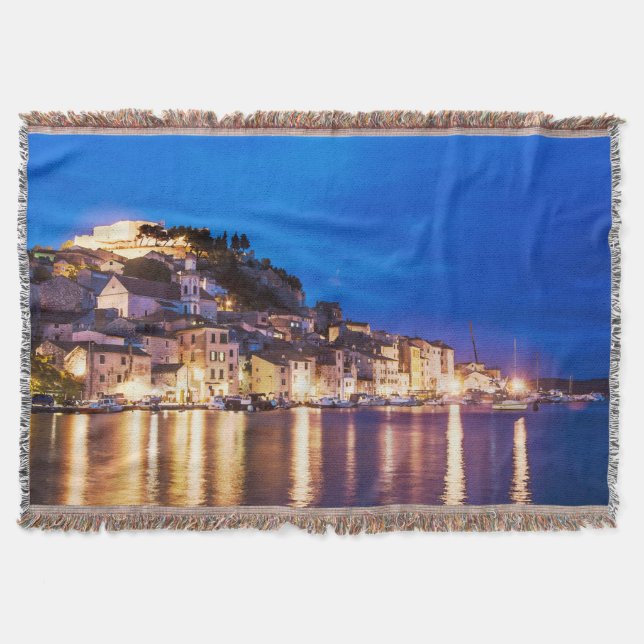 Manta Pueblo croata Sibenik de noche. (Anverso)