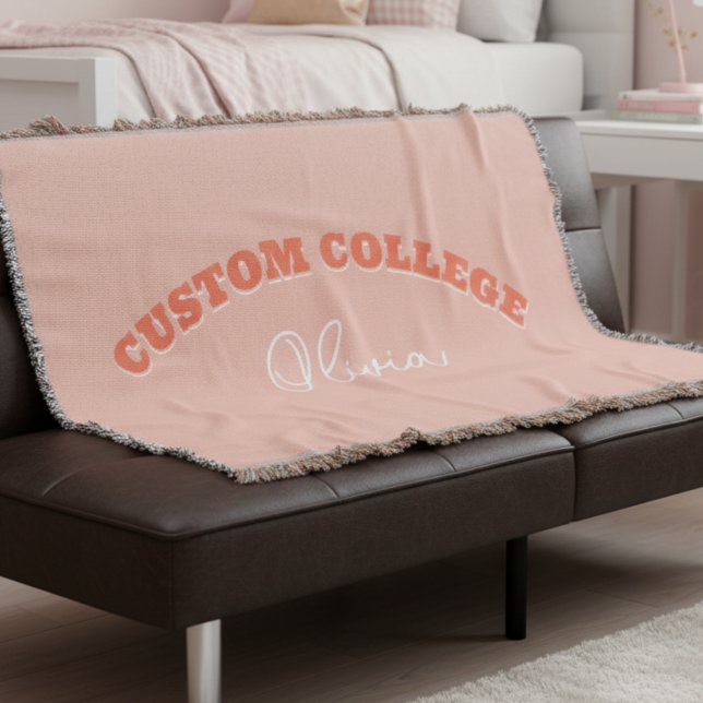 Manta Retro Negrita Personalizado Nombre de la Escuela (Stay cozy in your college dorm with this Orange Retro Bold Custom College Name Blanket!)