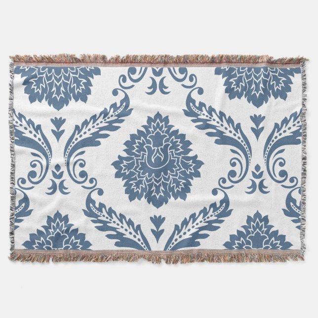Manta Rococo Damask Patrón Grande Azul sobre Blanco (Anverso)