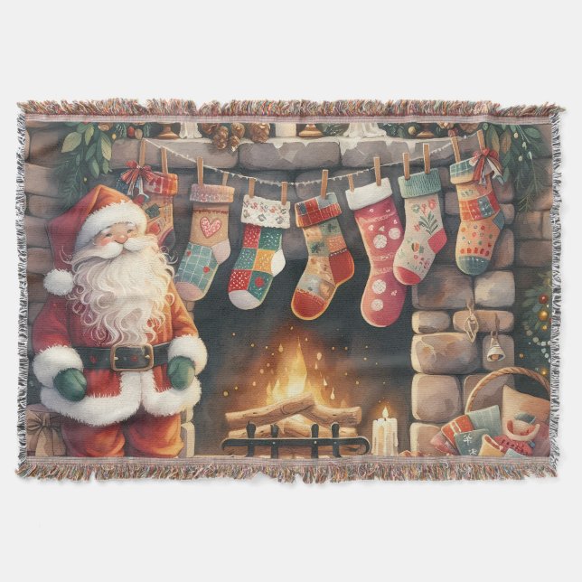 Manta Santa junto a la chimenea calcetines de Navidad (Anverso)