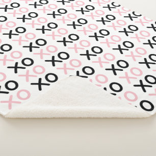 Manta Sherpa Abrazos y besos OXOX Patrón rosa y negro