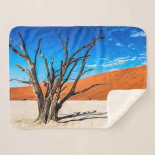 Manta Sherpa Árbol muerto en Deadvlei, Namibia