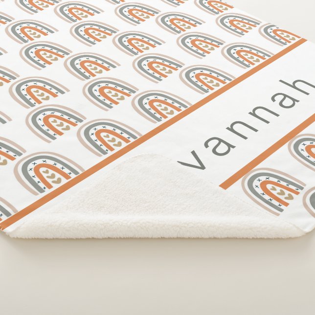 Manta Sherpa Arcoiris marrón beige gris nombre blanco boho vive (3/4)